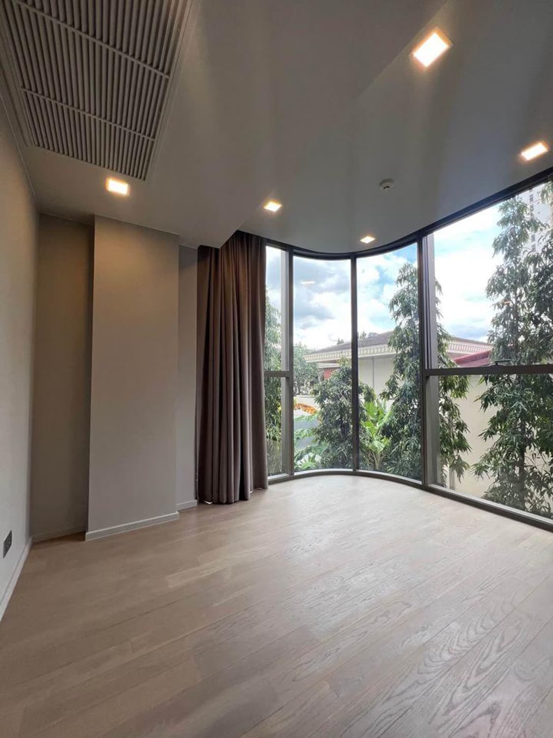 2 Bed Condo for Sale in Watthana - Image 7