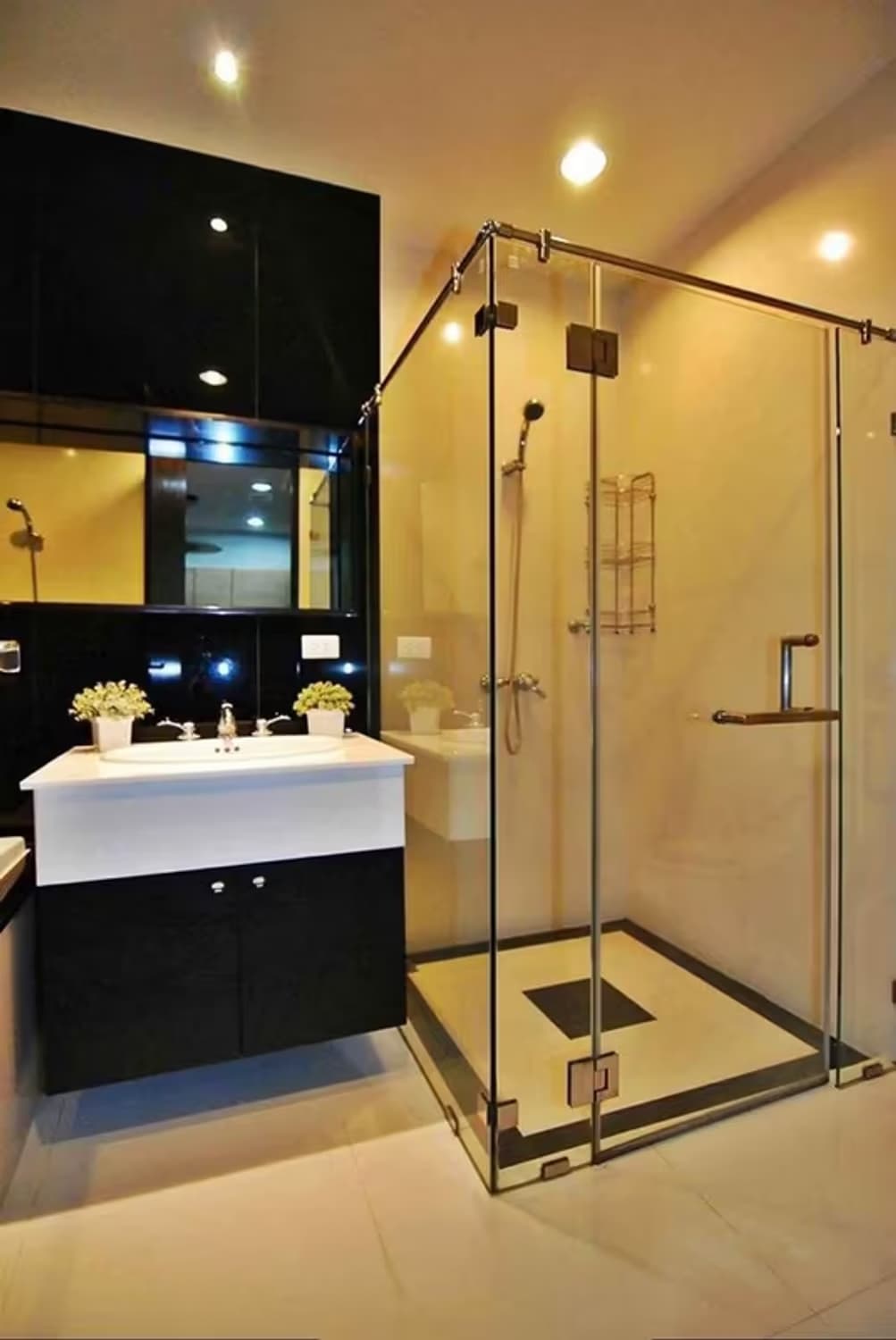  Condo for Rent at The Address Chit Lom - Image 7