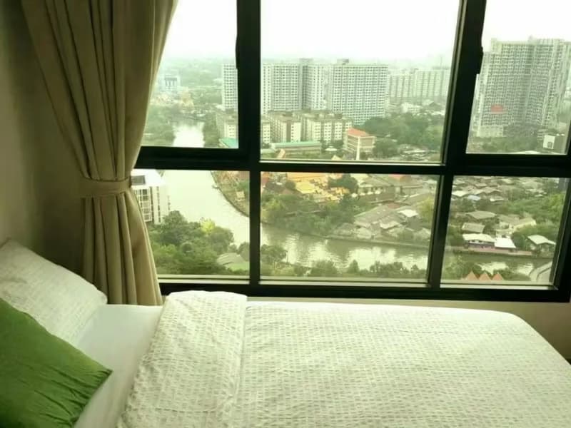 1 Bedroom Condo