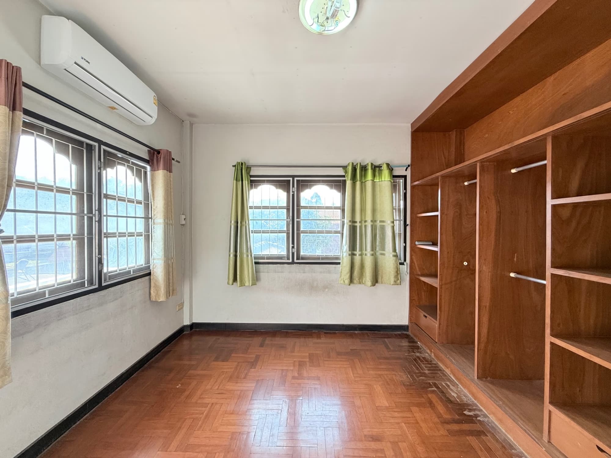 5 Bed House for Sale in San Sai - Image 13