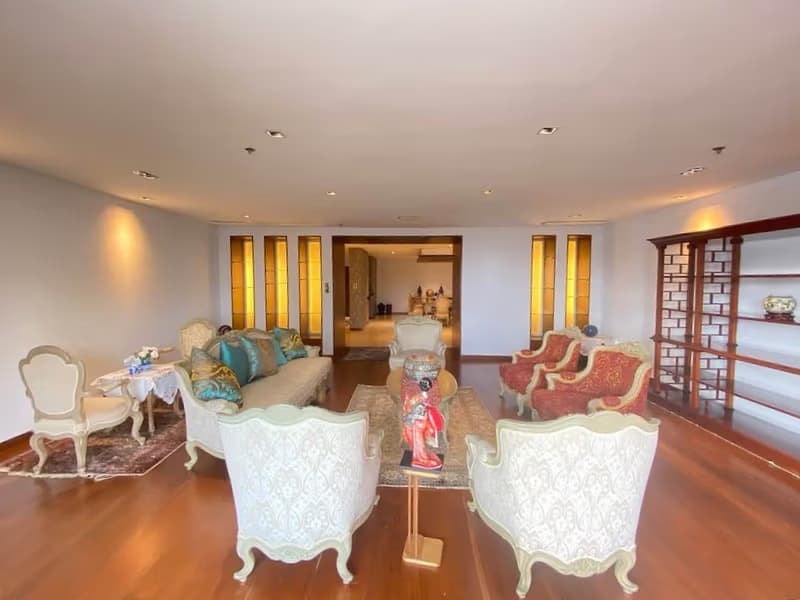 3 Bed Condo for Rent and Sale in Watthana
