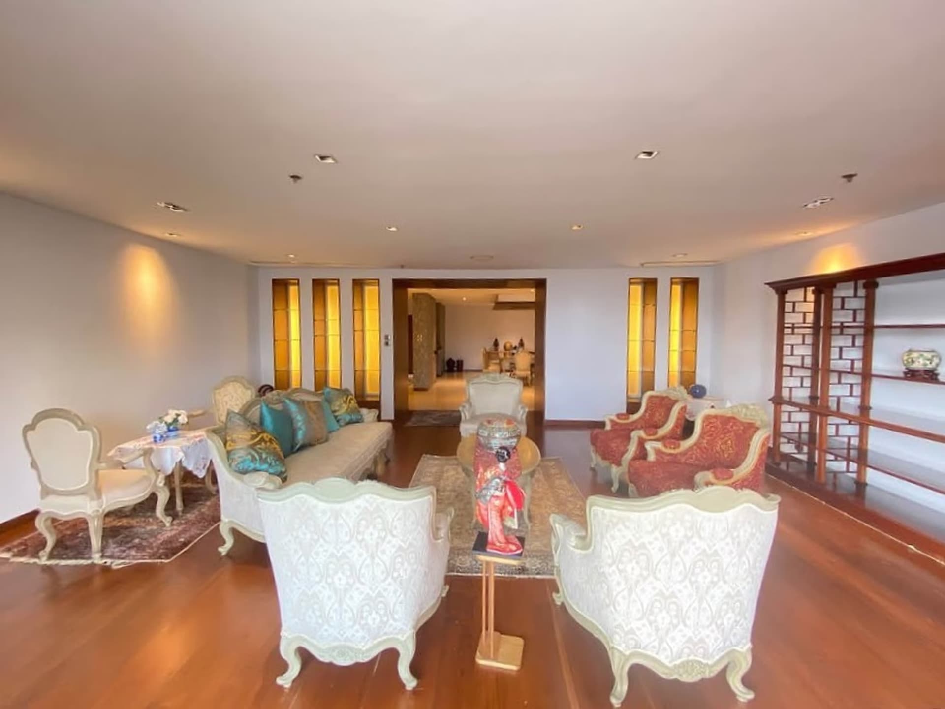 3 Bed Condo for Rent and Sale in Watthana - Image 1