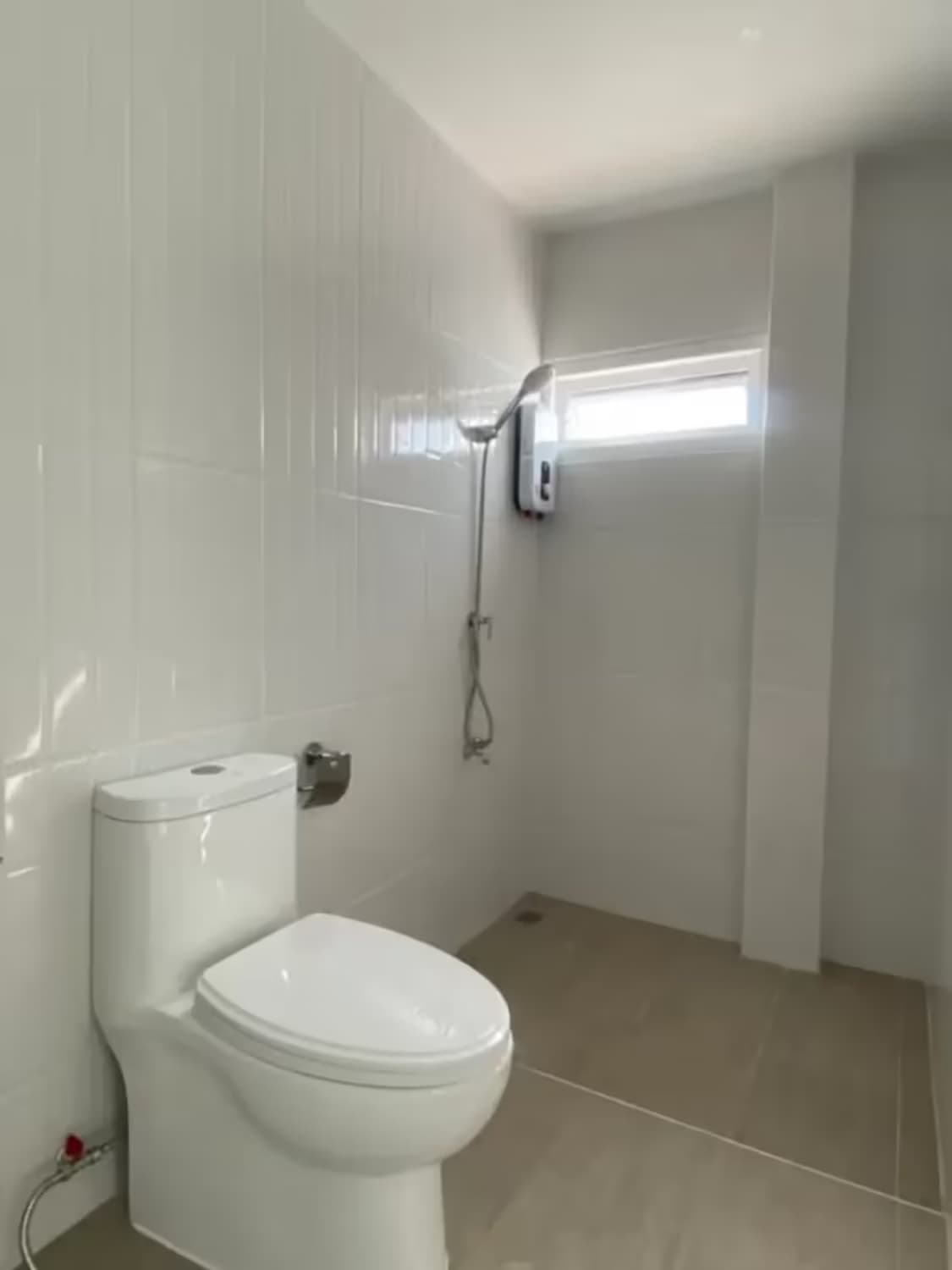 3 Bedroom House - Image 7