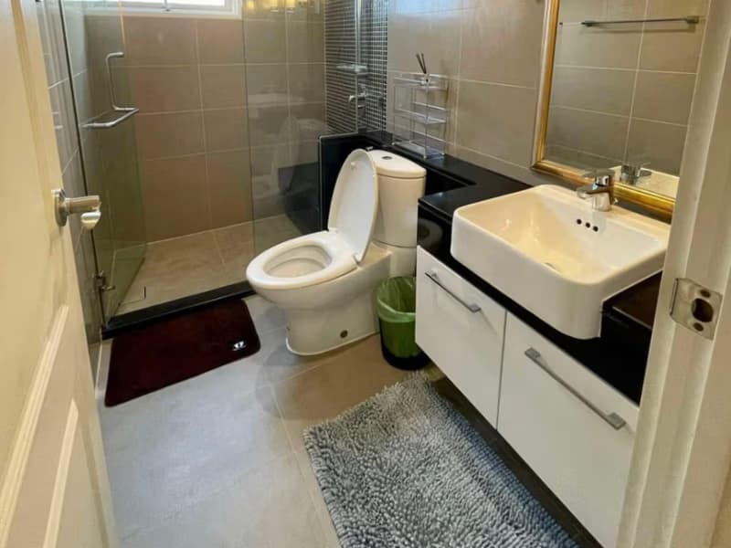 2 Bed Condo for Sale in Huai Khwang
