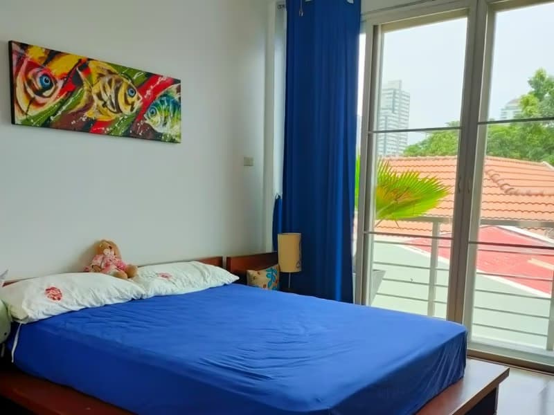 4 Bed Townhouse for Sale in undefined