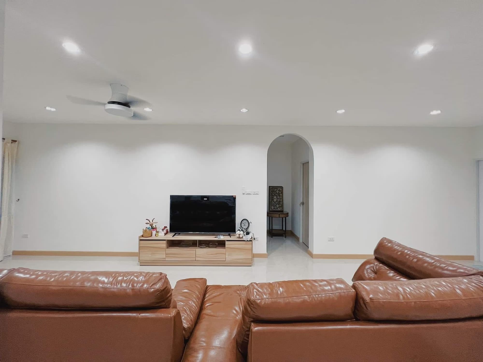 4 Bed House for Rent and Sale in Mueang Chiang Mai - Image 5