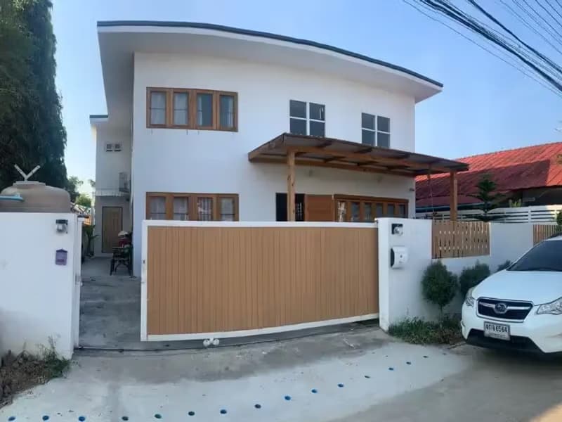 2 Bedroom House