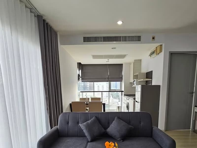 2 Bed Condo for Rent in Huai Khwang