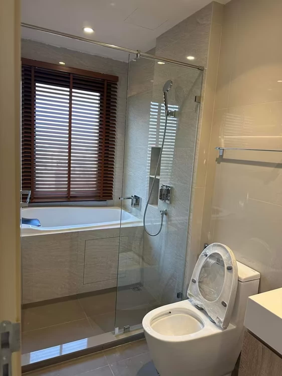 2 Bedroom Condo - Image 10