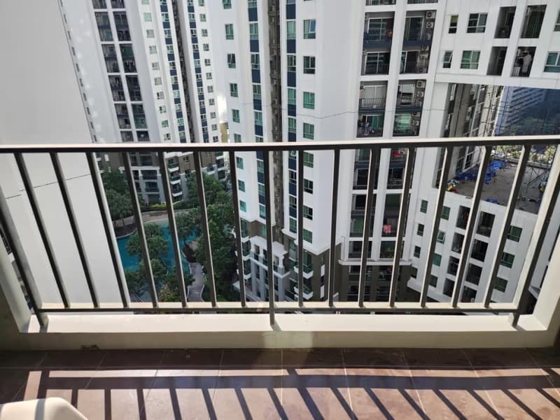 2 Bed Condo for Rent in Huai Khwang
