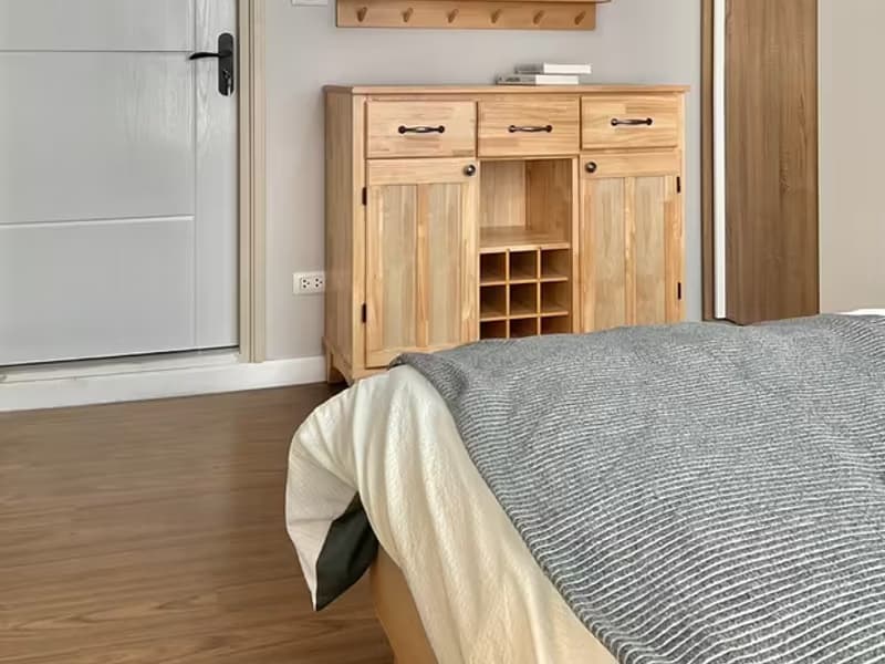 1 Bedroom Condo