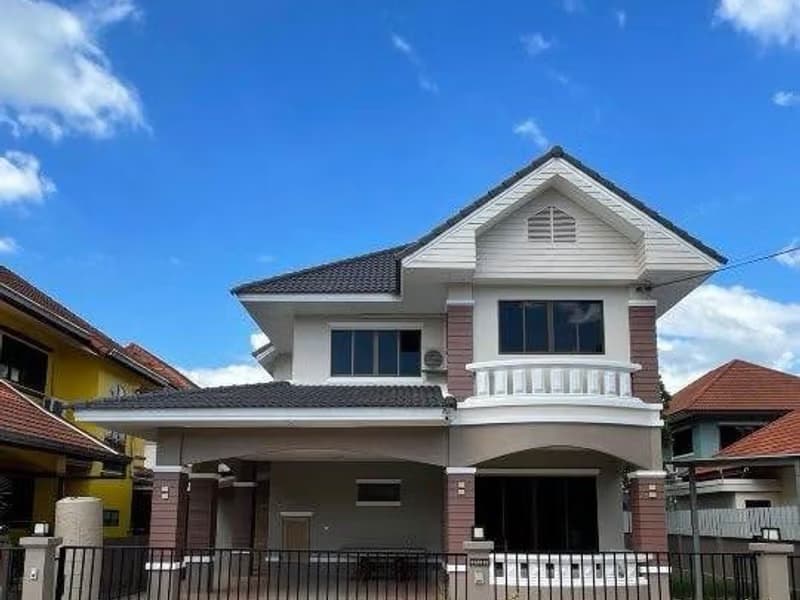 4 Bed House for Rent in San Sai