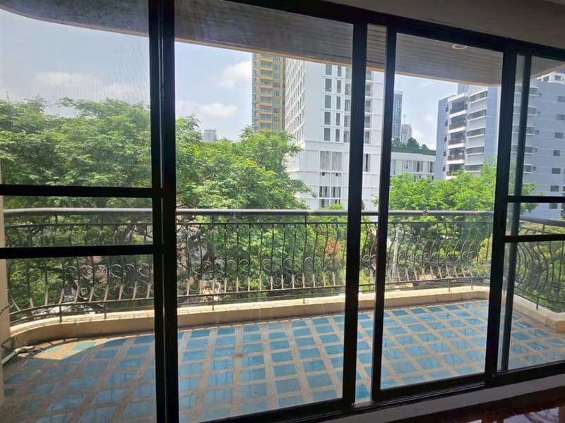 3 Bed Condo for Sale in Watthana