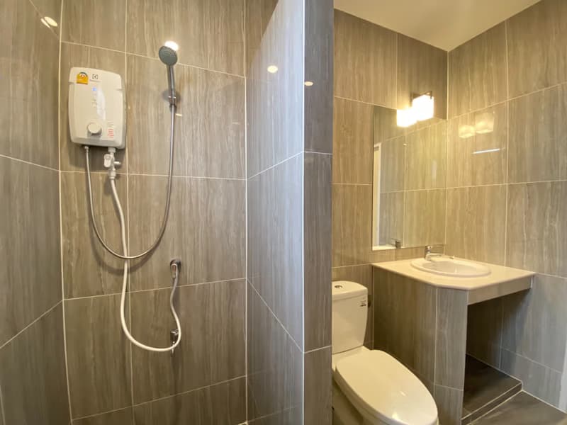 4 Bed Townhouse for Rent in Hang Dong