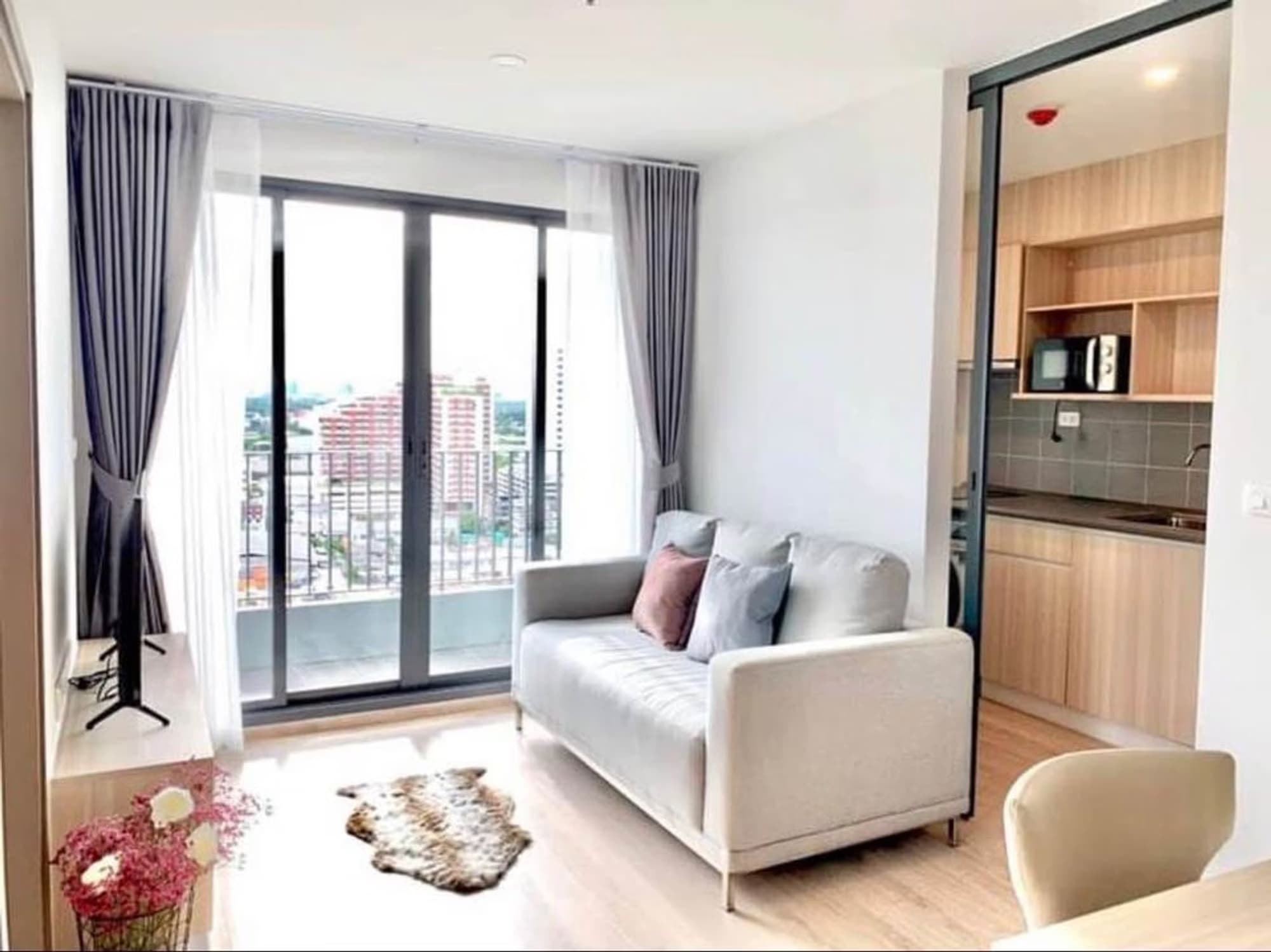 2 Bed Condo for Rent in Bang Na - Image 2