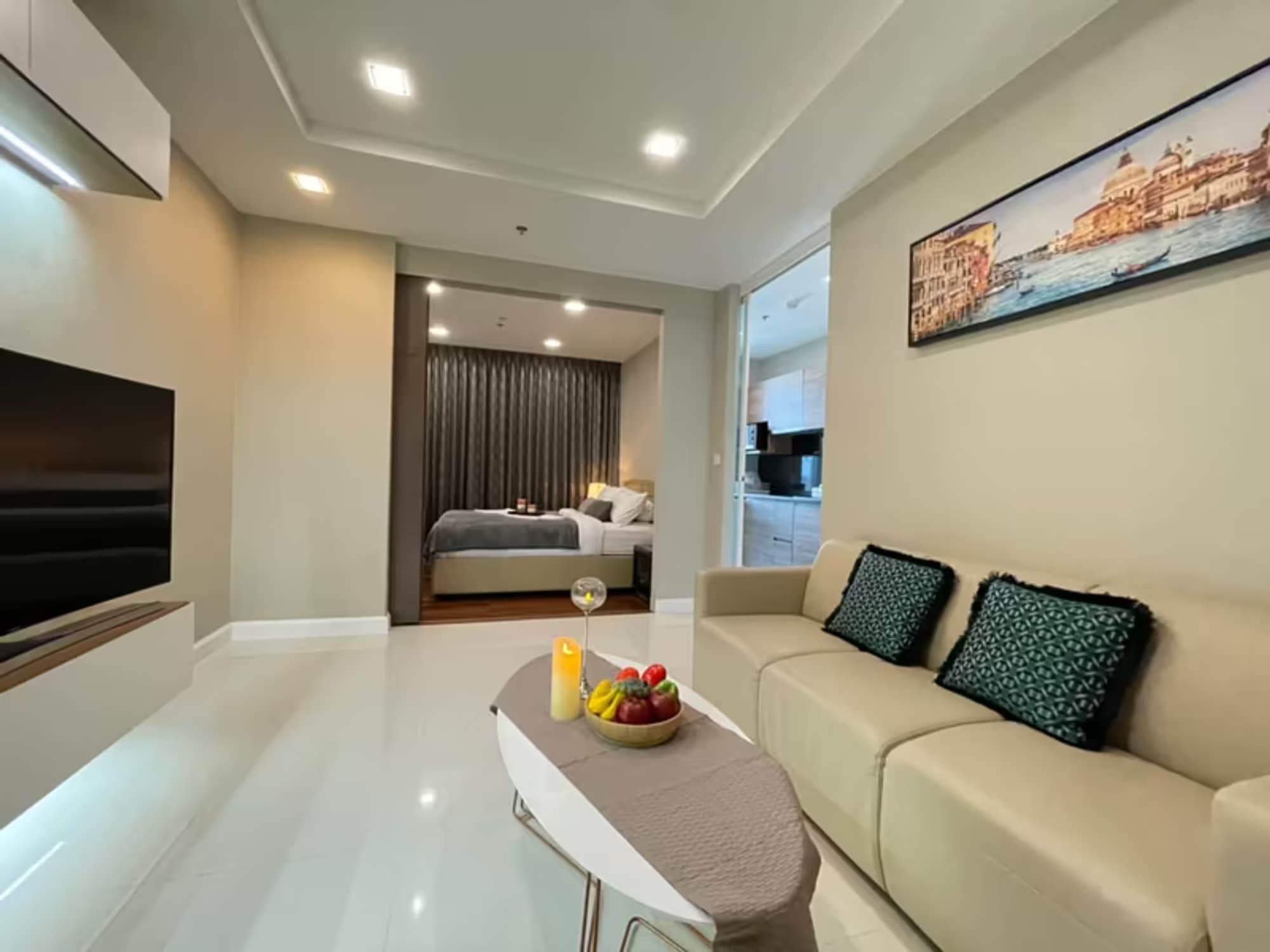 1 Bedroom Condo - Image 4