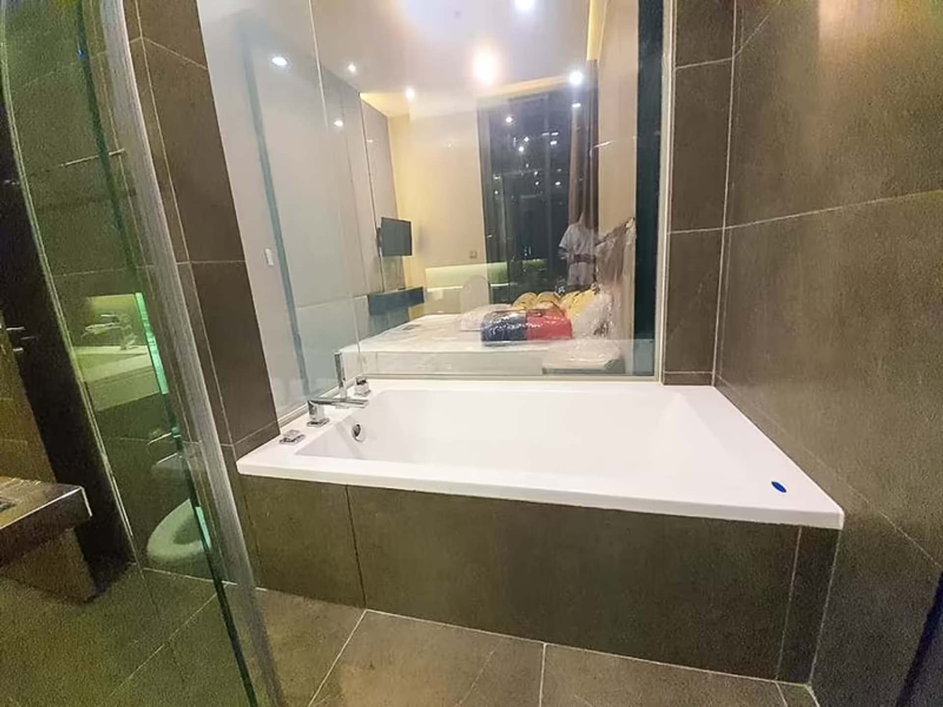 THE ESSE at SINGHA COMPLEX - Image 6