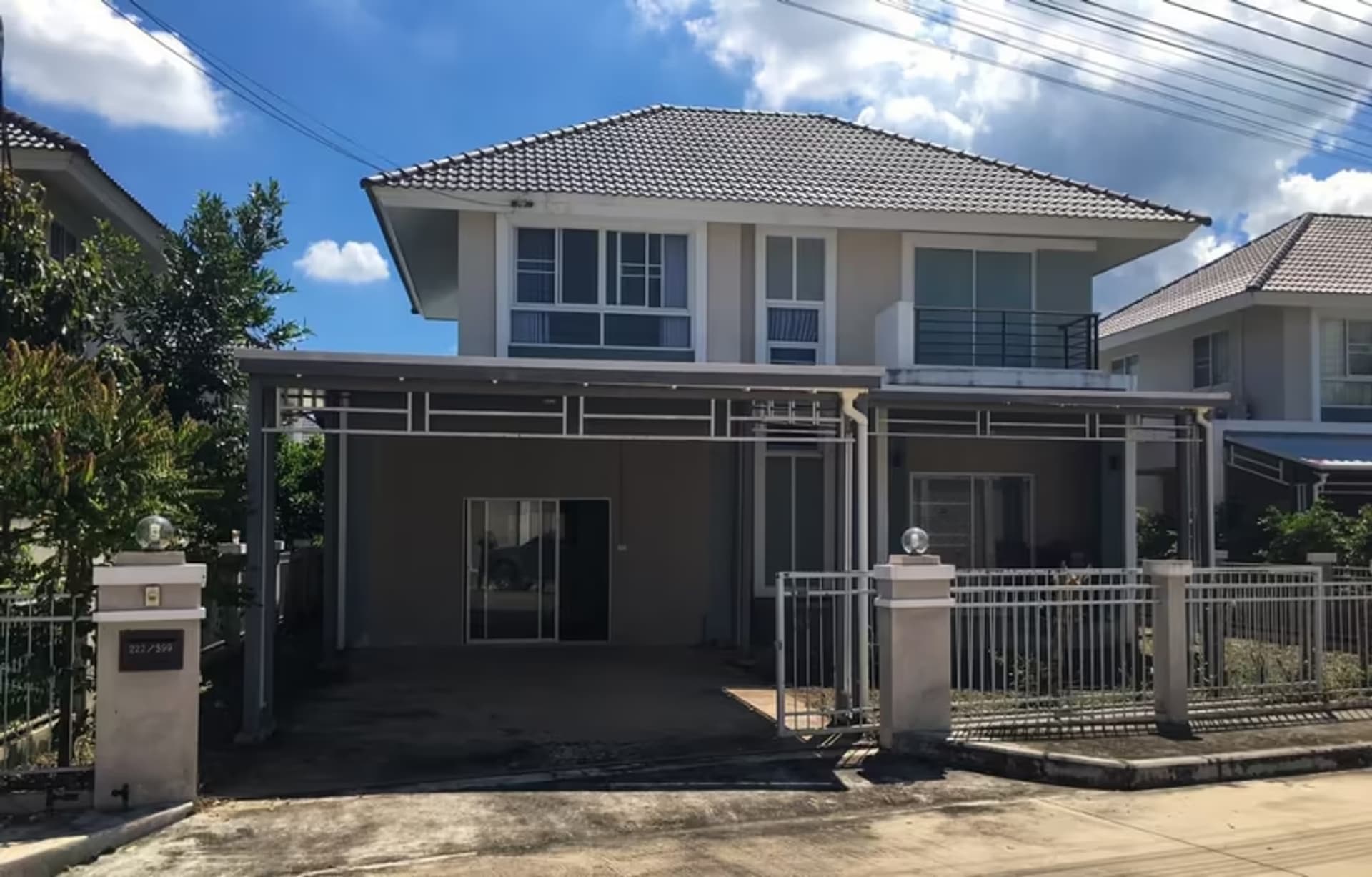 4 Bedroom House - Image 1