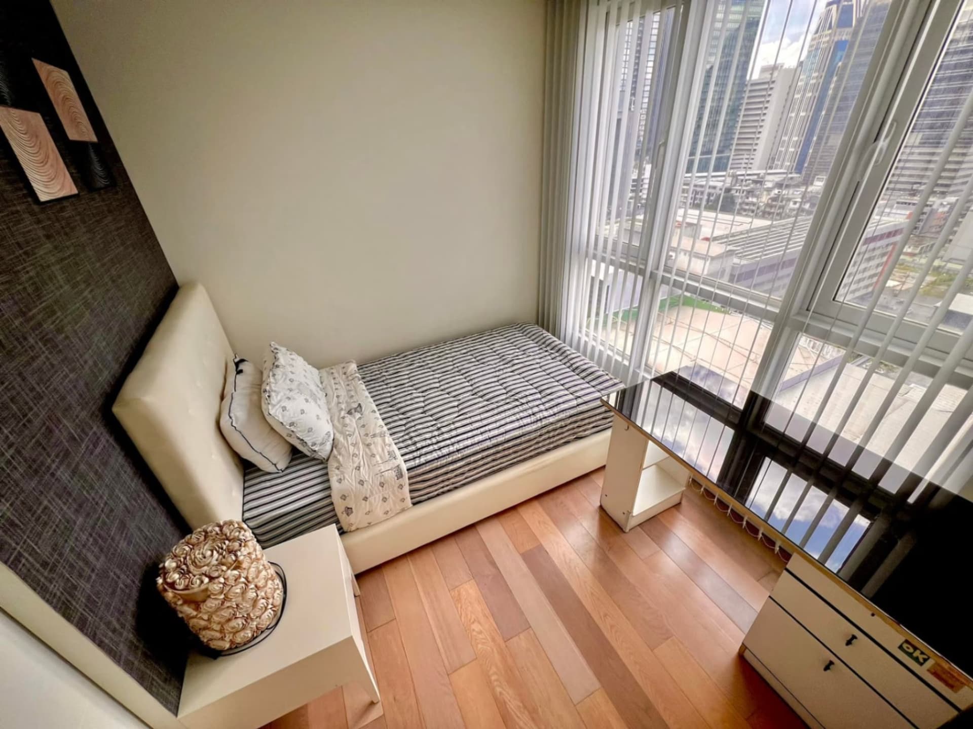 Condo for Rent, Sale at 15 Sukhumvit Residences - Image 3