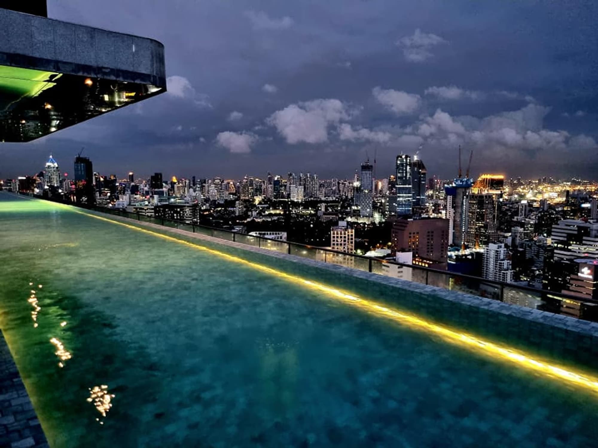 2 ห้องนอน Condo สำหรับ จำหน่าย ใน Bang Rak - Image 22