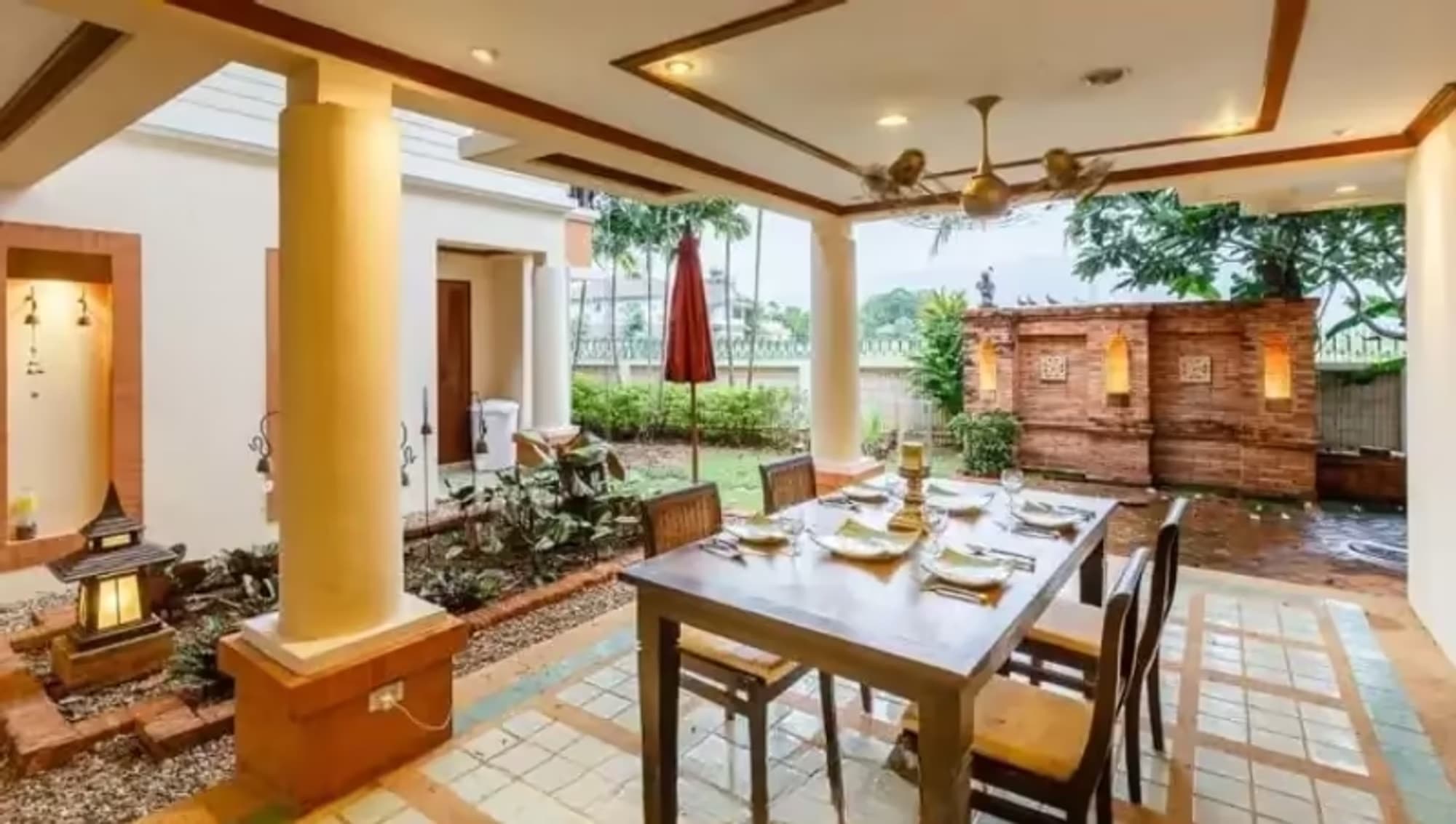 6 Bedroom House - Image 15