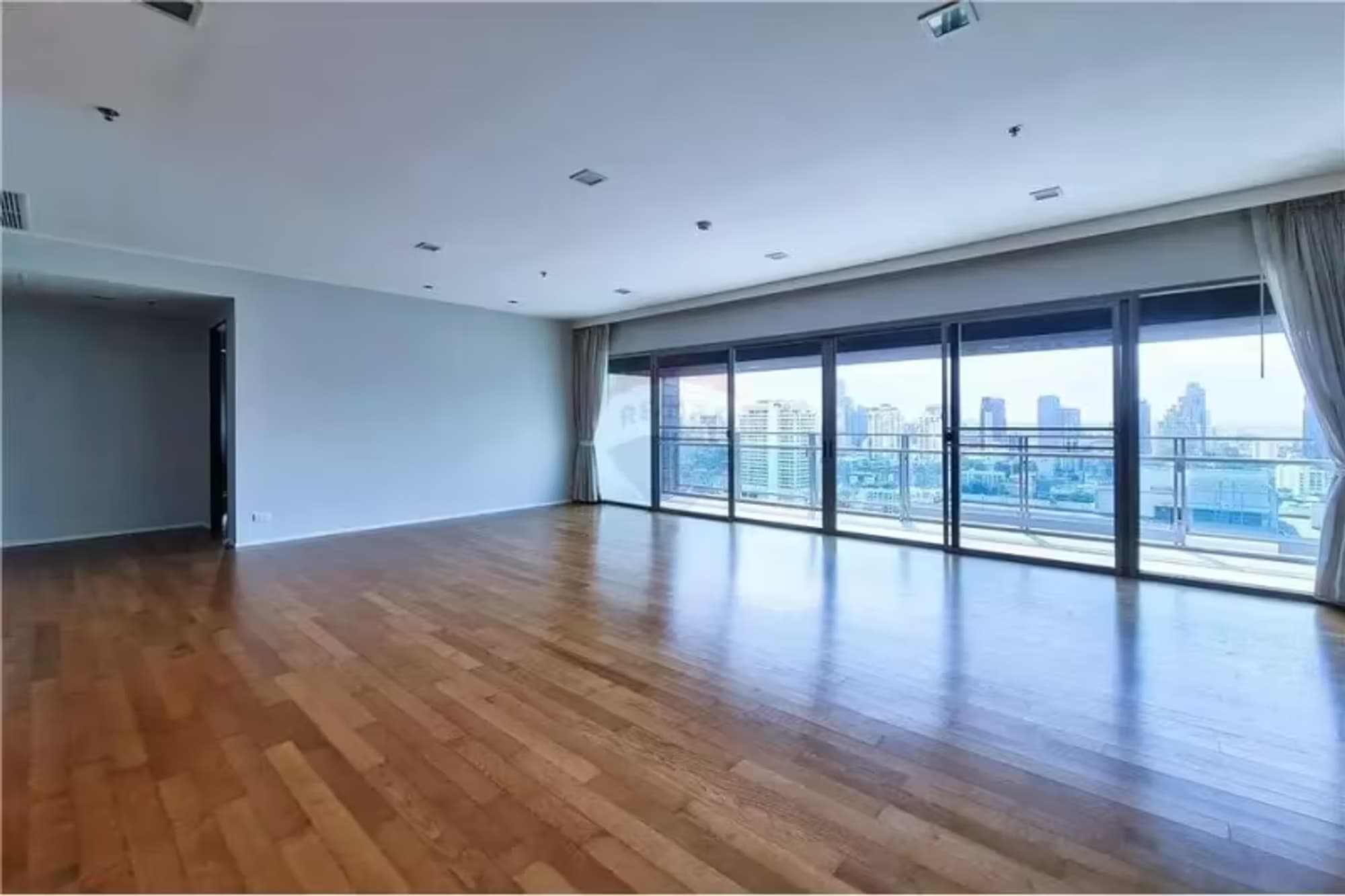 3 Bedroom Condo - Image 5