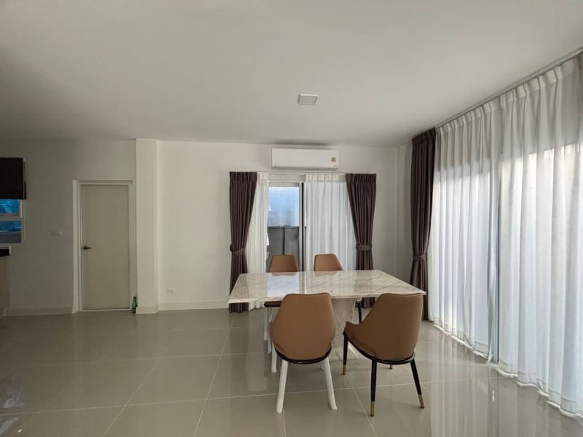 3 ห้องนอน บ้าน สำหรับ จำหน่าย ใน Bang Phli - Image 1