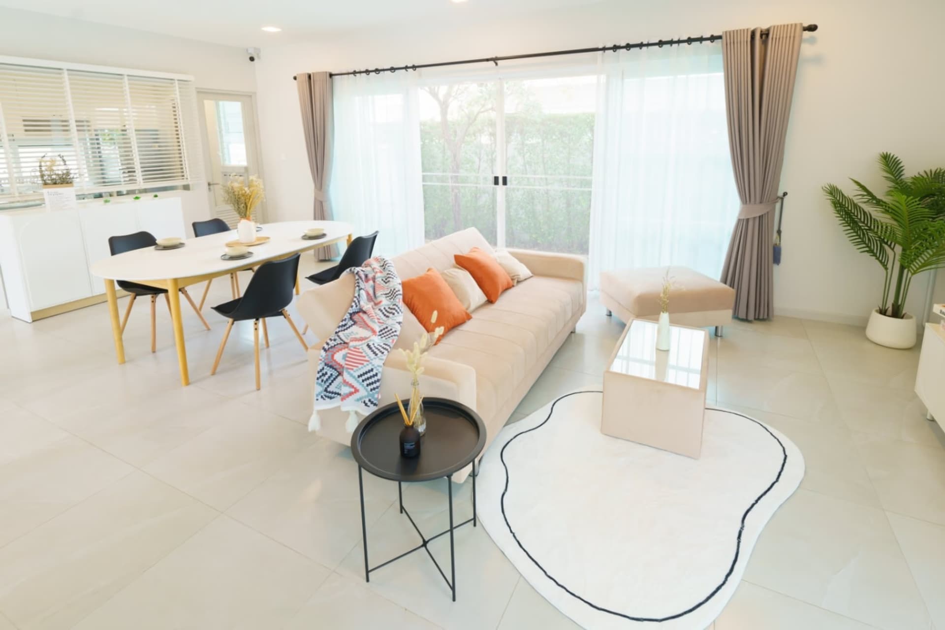 3 Bed House for Rent and Sale in Bang Phli - Image 1