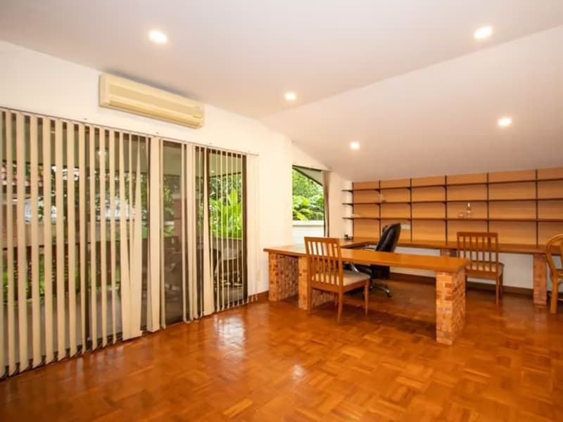 4 Bedroom House in Nong Hoi