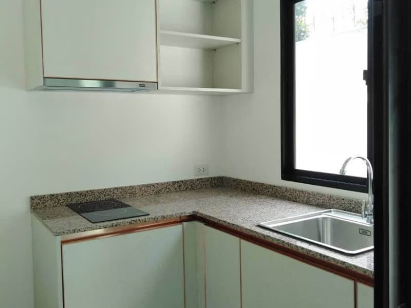 3 Bed Townhouse for Rent and Sale in Bang Kapi