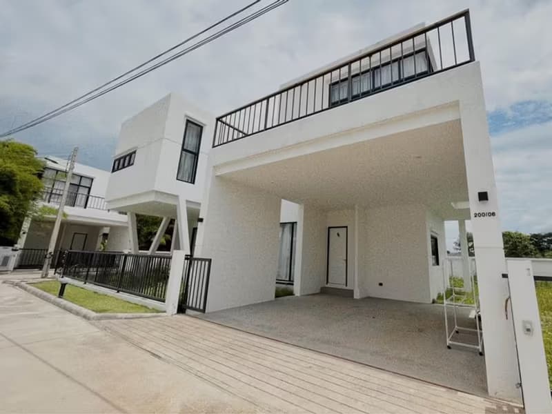 4 Bedroom House