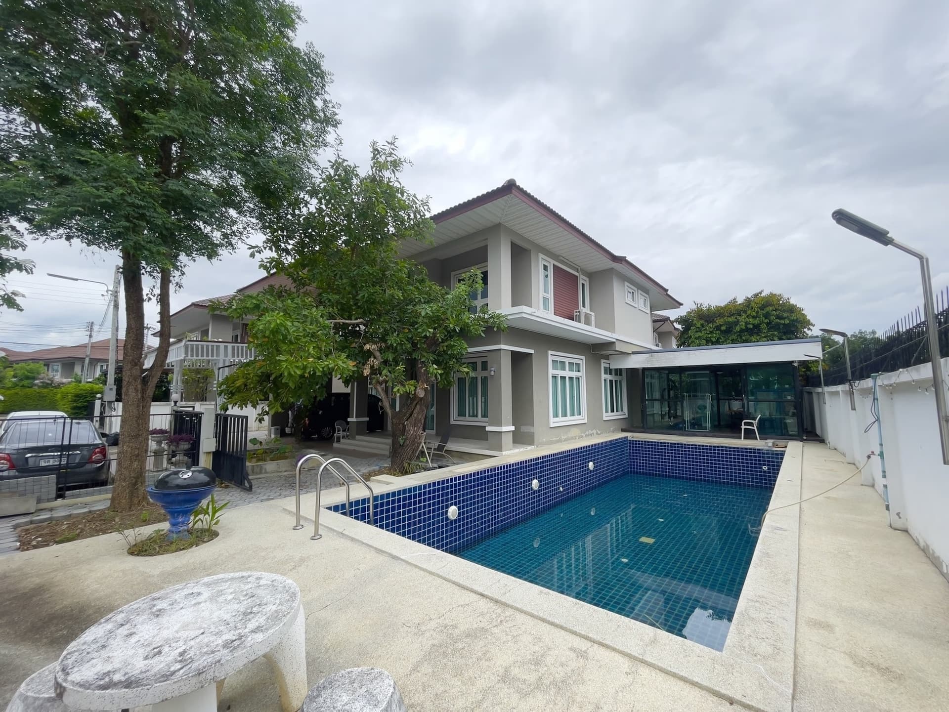 4 Bed House for Rent in San Kamphaeng - Image 2