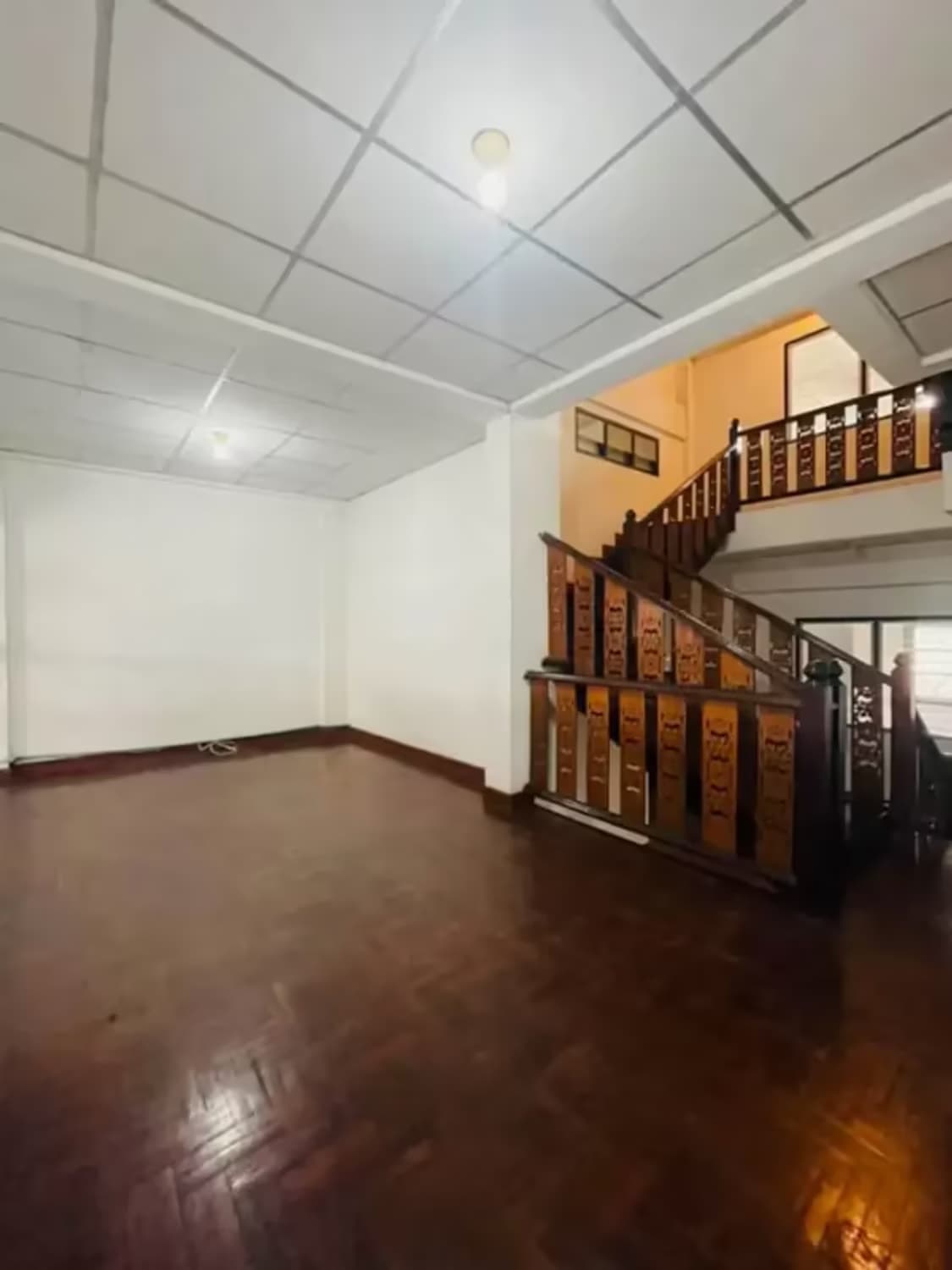 4 Bedroom House - Image 2