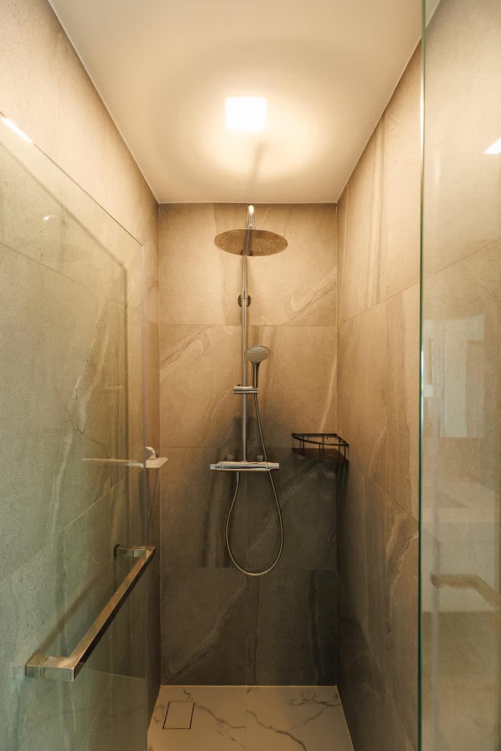 3 Bed Condo for Rent in Mueang Chiang Mai - Image 11
