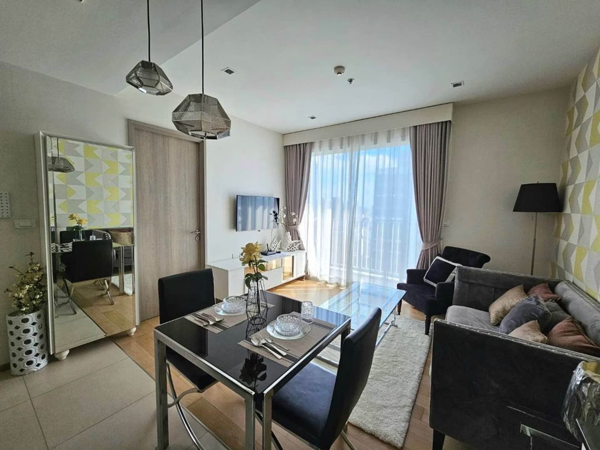 Condo for Rent at HQ Thonglor by Sansiri - Image 2
