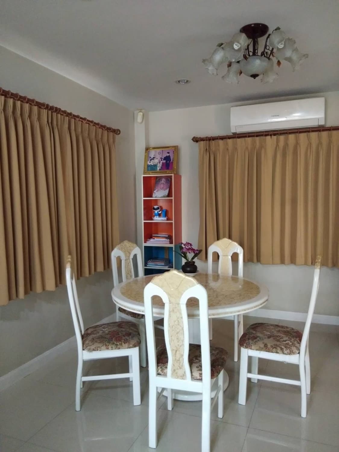 3 Bed House for Rent and Sale in San Kamphaeng - Image 3