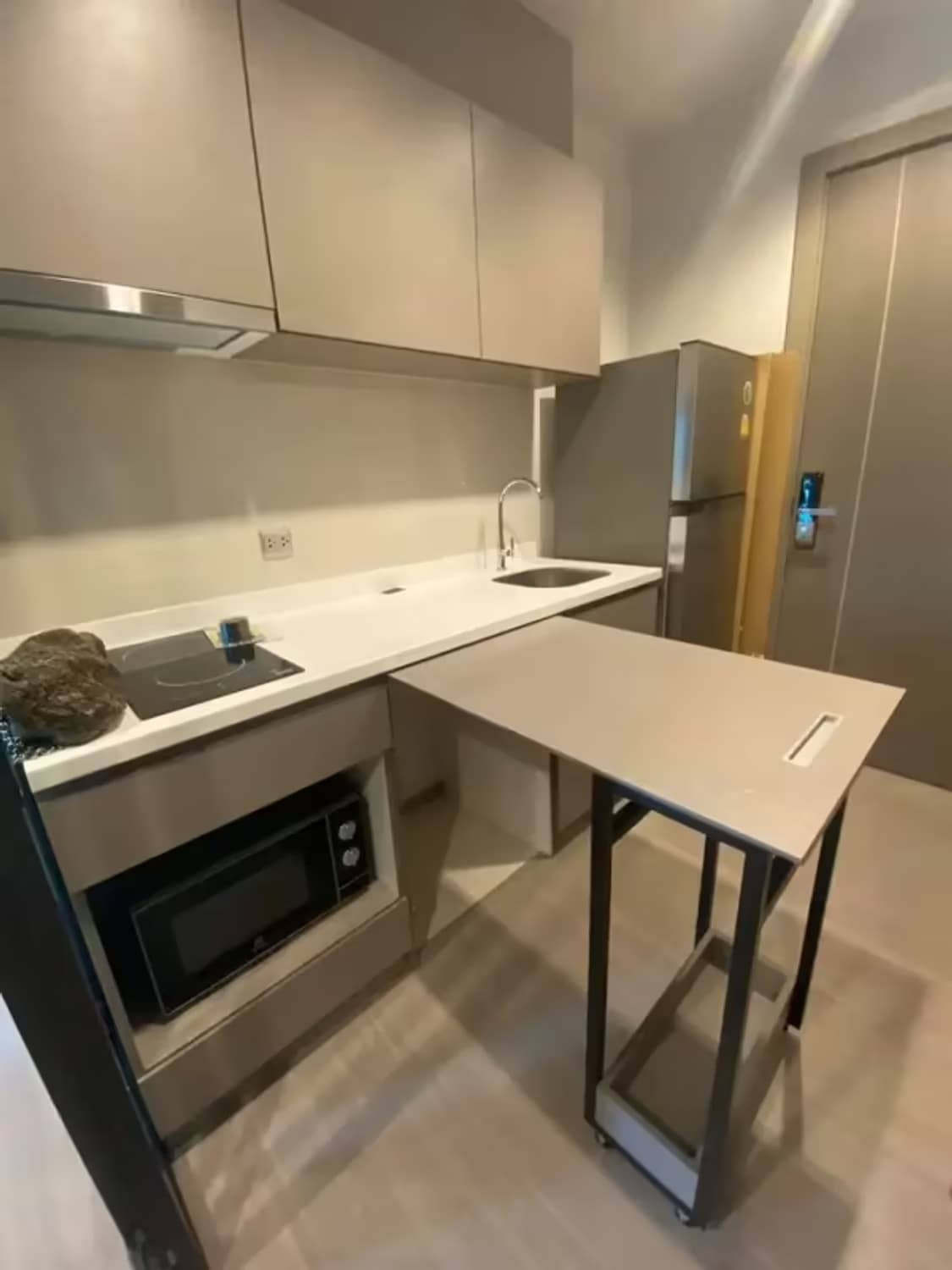 1 Bedroom Condo - Image 3