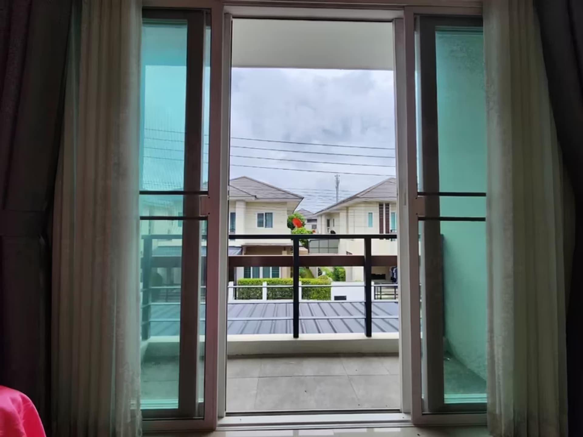 3 Bedroom House - Image 2