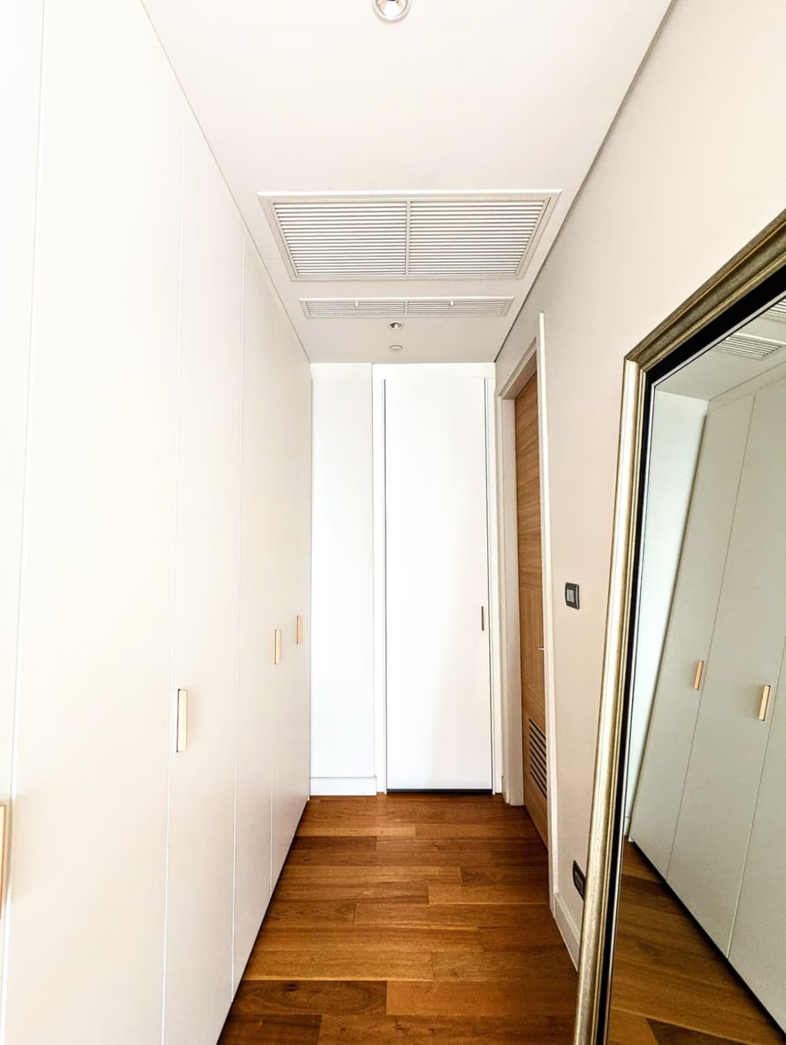1 Bed Condo for Sale in Pathum Wan - Image 4