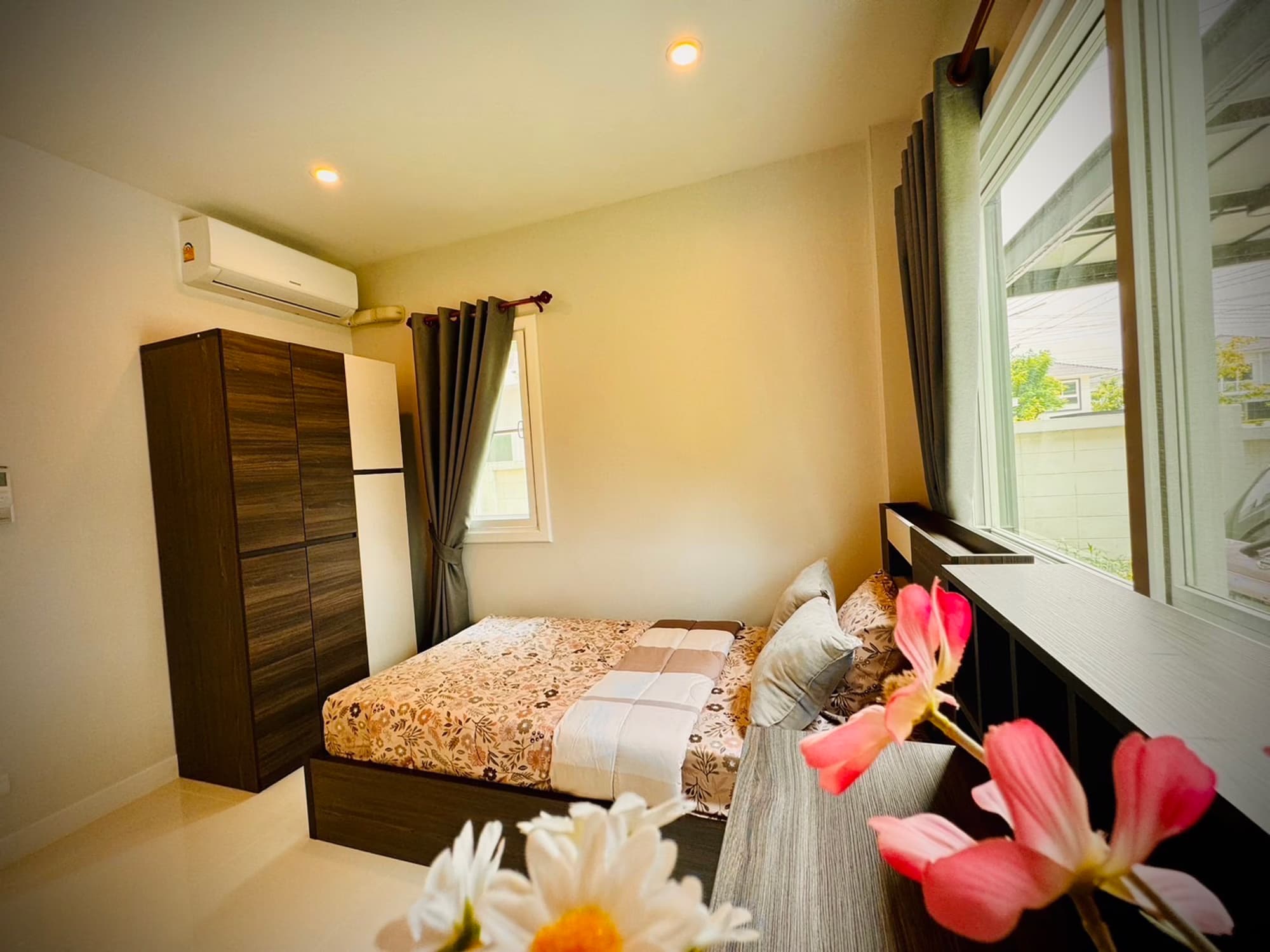 4 Bedroom House - Image 10