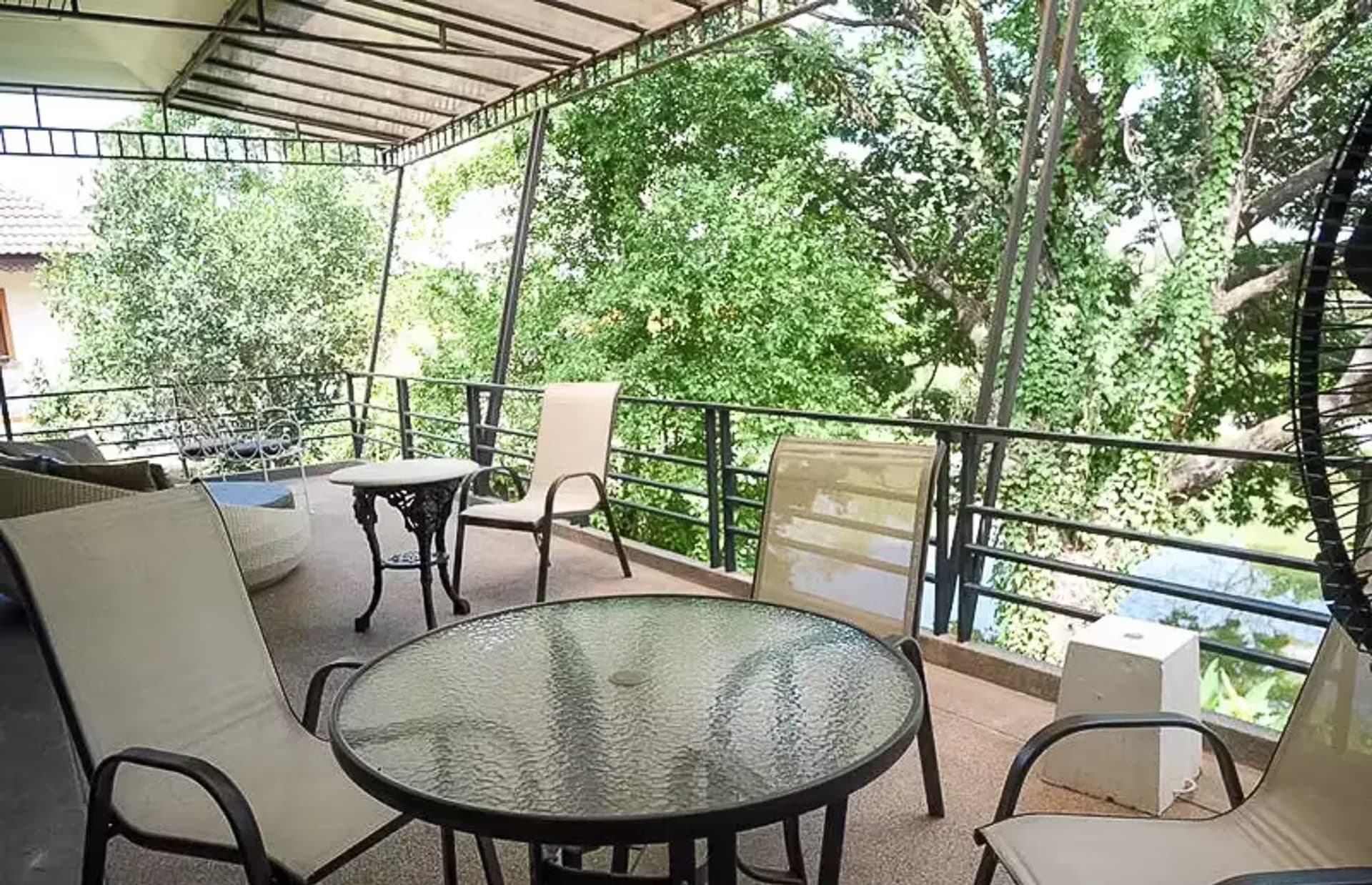 1 Bedroom Condo - Image 8