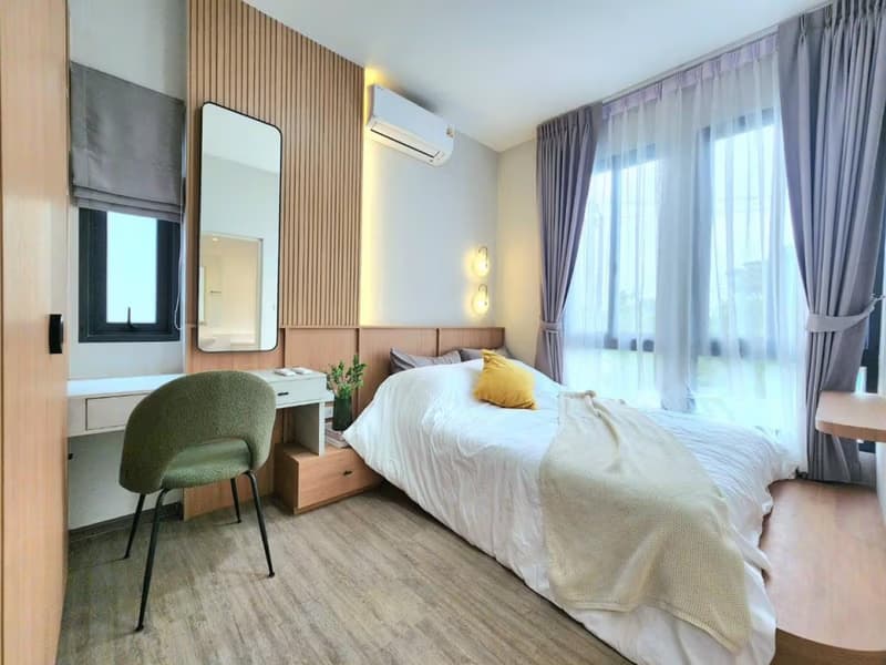 3 Bed House for Rent in Bang Phli