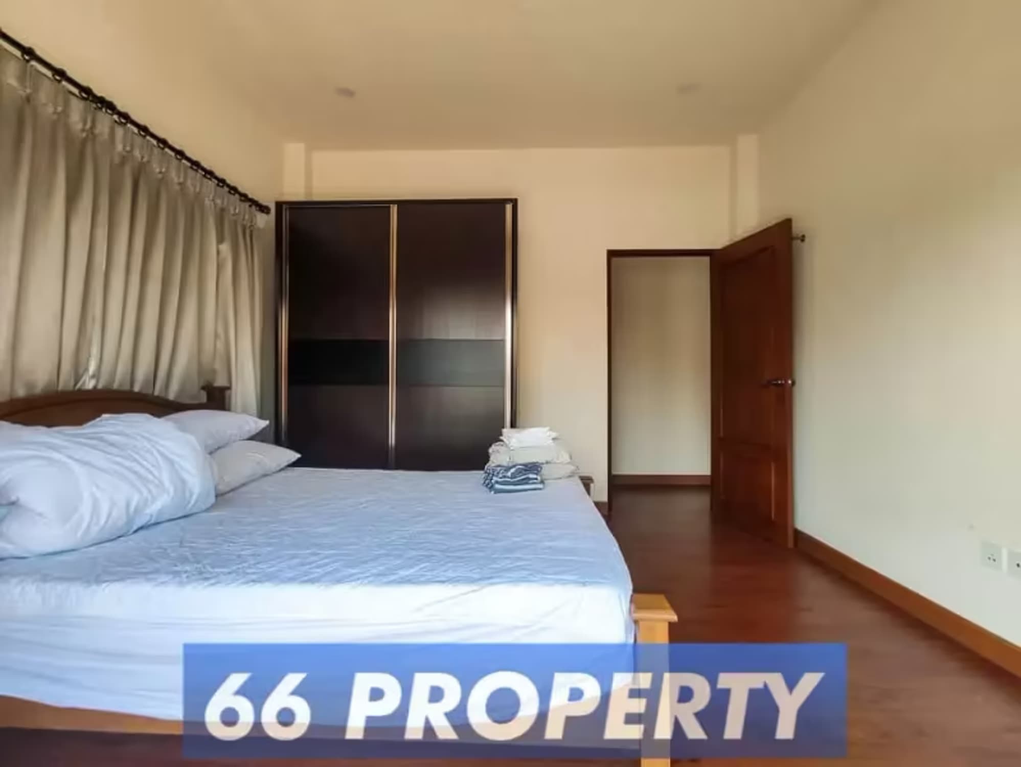 4 Bedroom House - Image 12