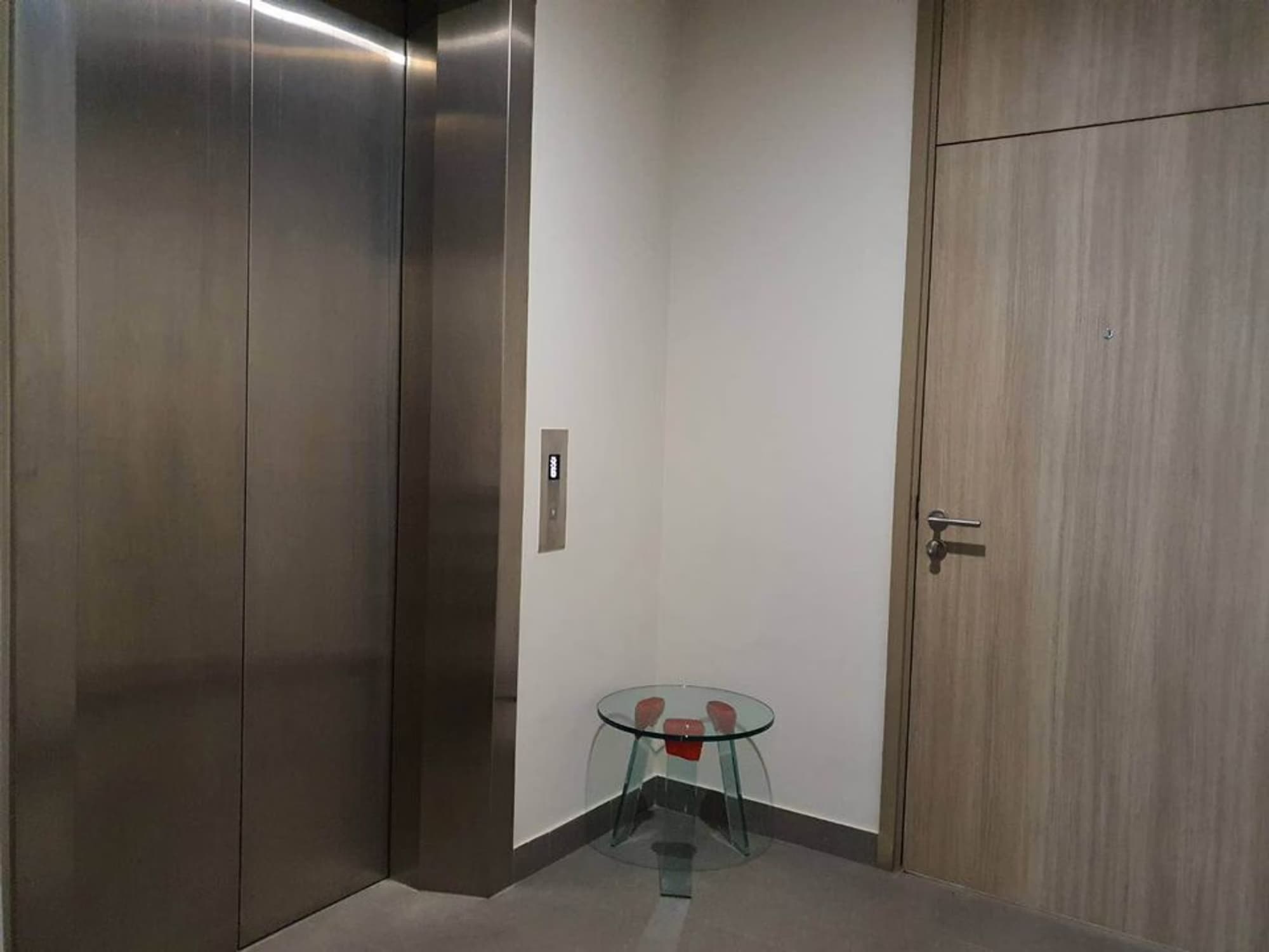 1 Bed Condo for Rent and Sale  Near Phloen Chit BTS - Image 6