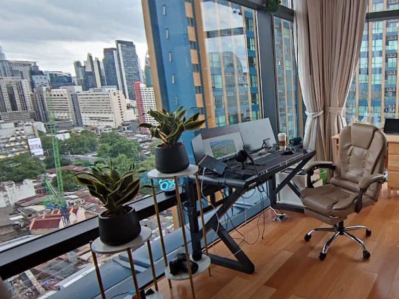 Condo for Rent at Circle Condominium