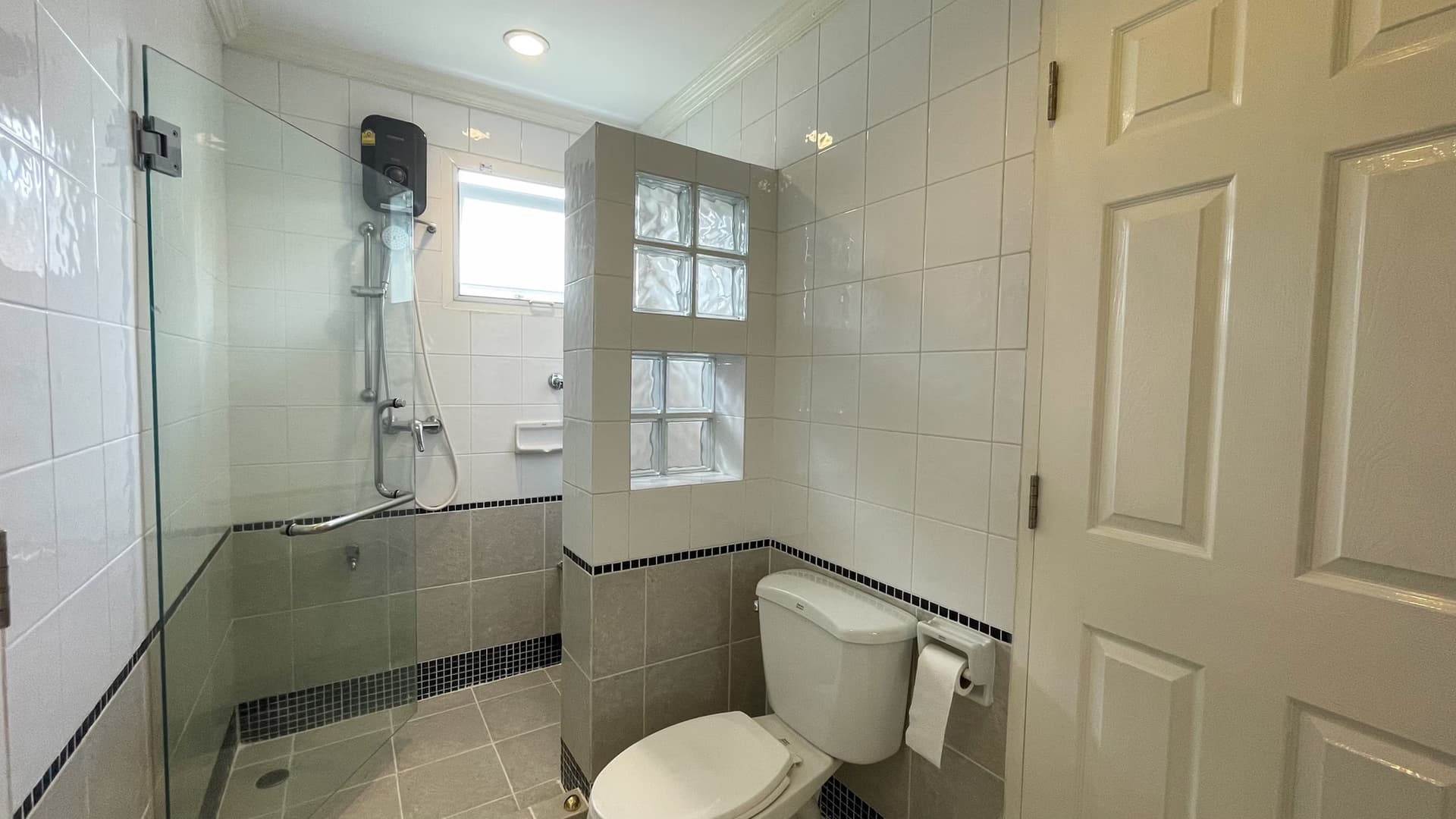 House for Rent, Sale in Nong Chom, San Sai. - Image 11