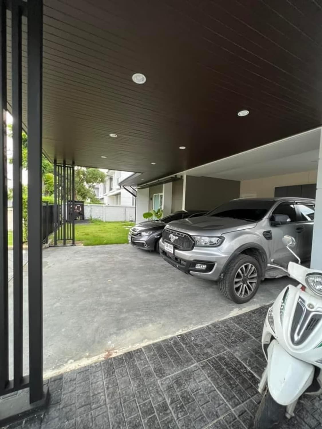 Centro Rama 9-Krungthep Kreetha - Image 15
