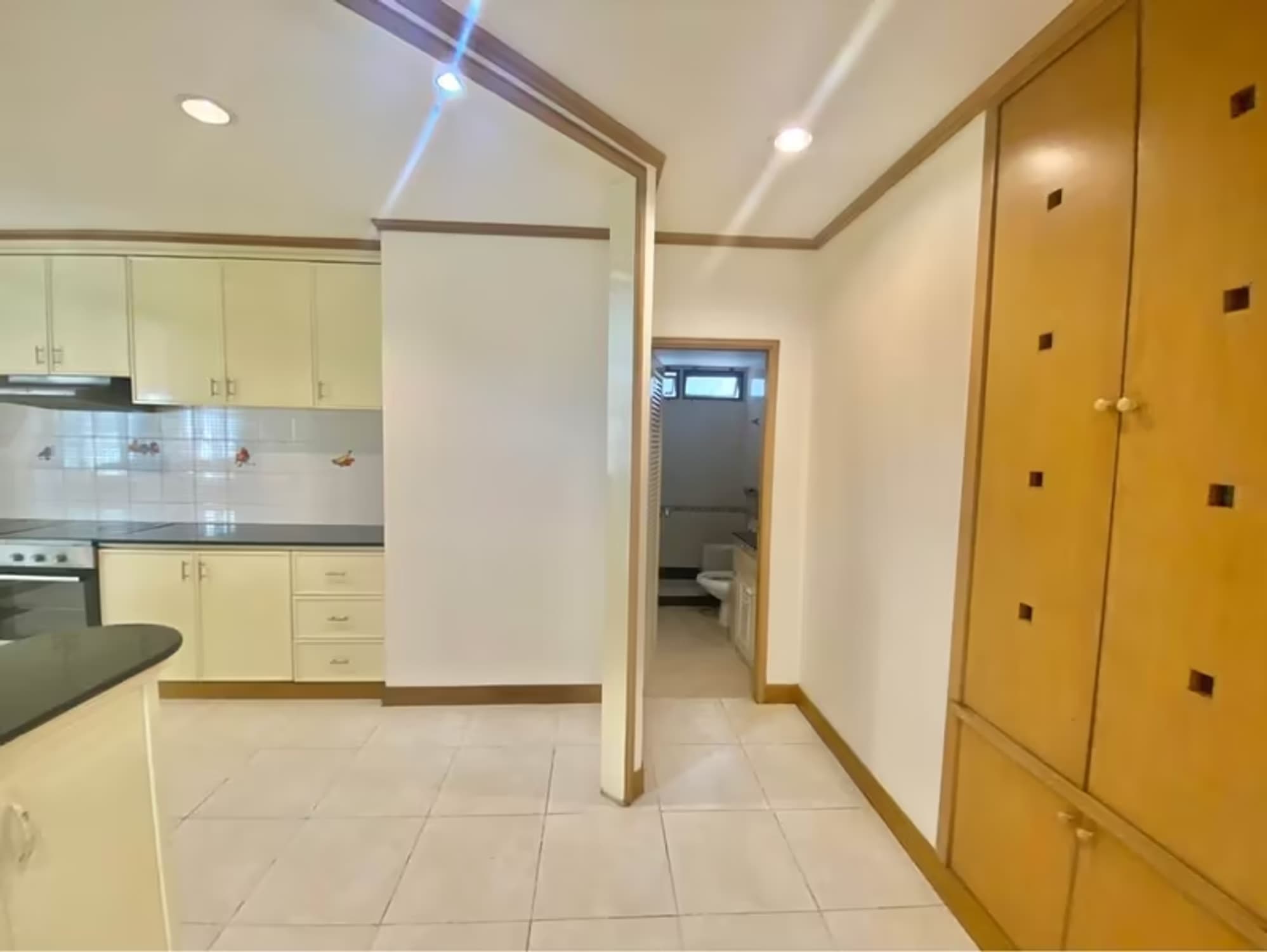 5 Bedroom House - Image 13
