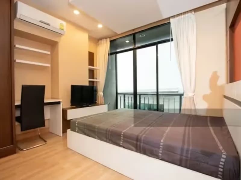 1 Bedroom Condo