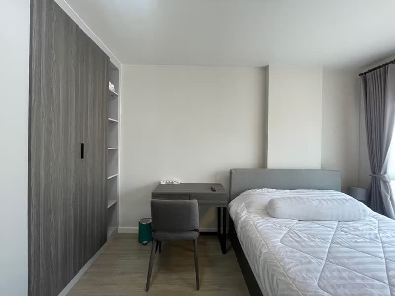 1 Bedroom Condo